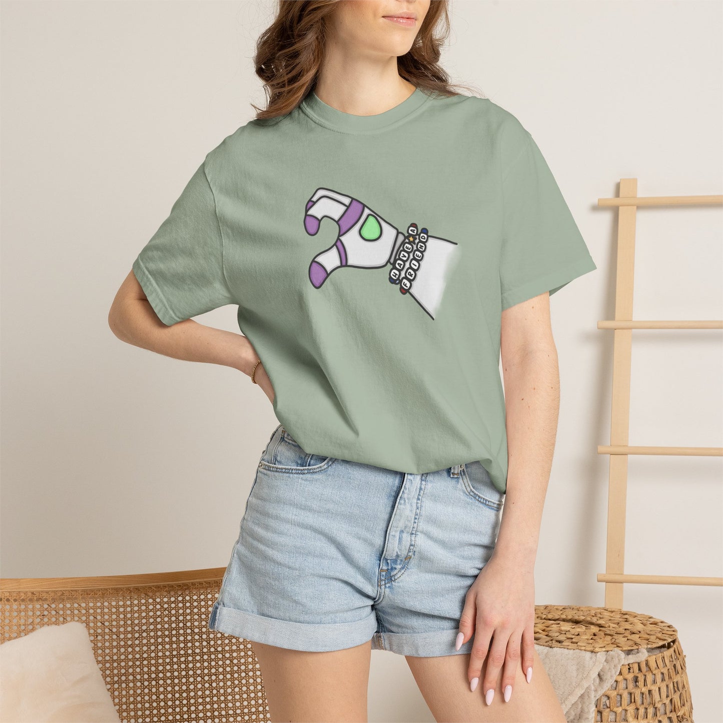 Buzz’s Taylor’s Version “Nice to have a Friend” Heart Comfort Tee